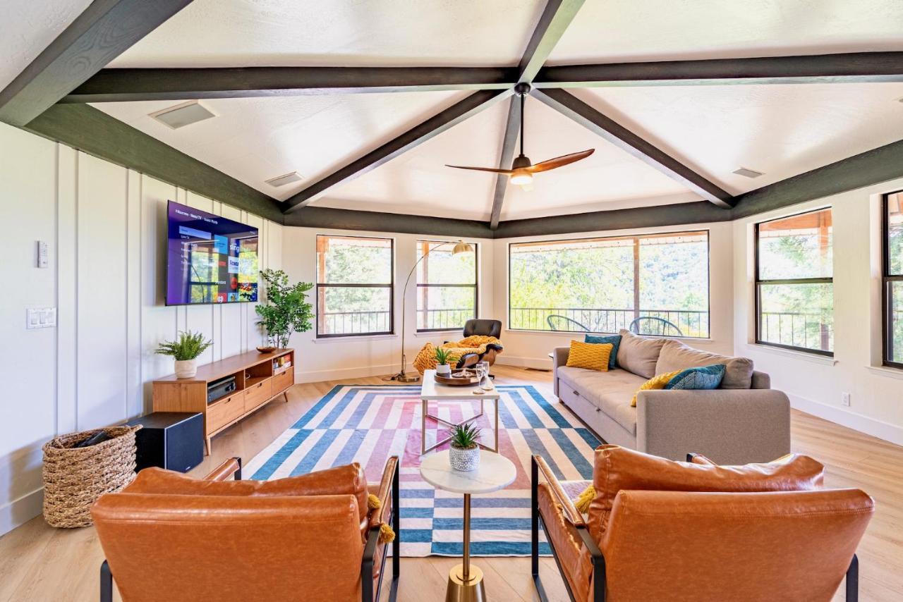 Secluded Mtn Top Family Haven W/Views Spa & Arcade Three Rivers Exteriör bild