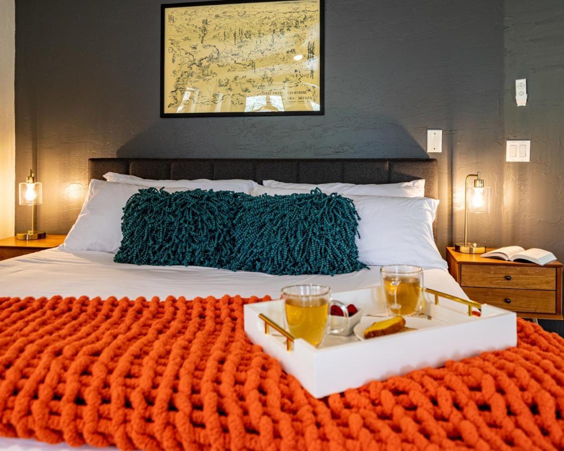 Secluded Mtn Top Family Haven W/Views Spa & Arcade Three Rivers Exteriör bild