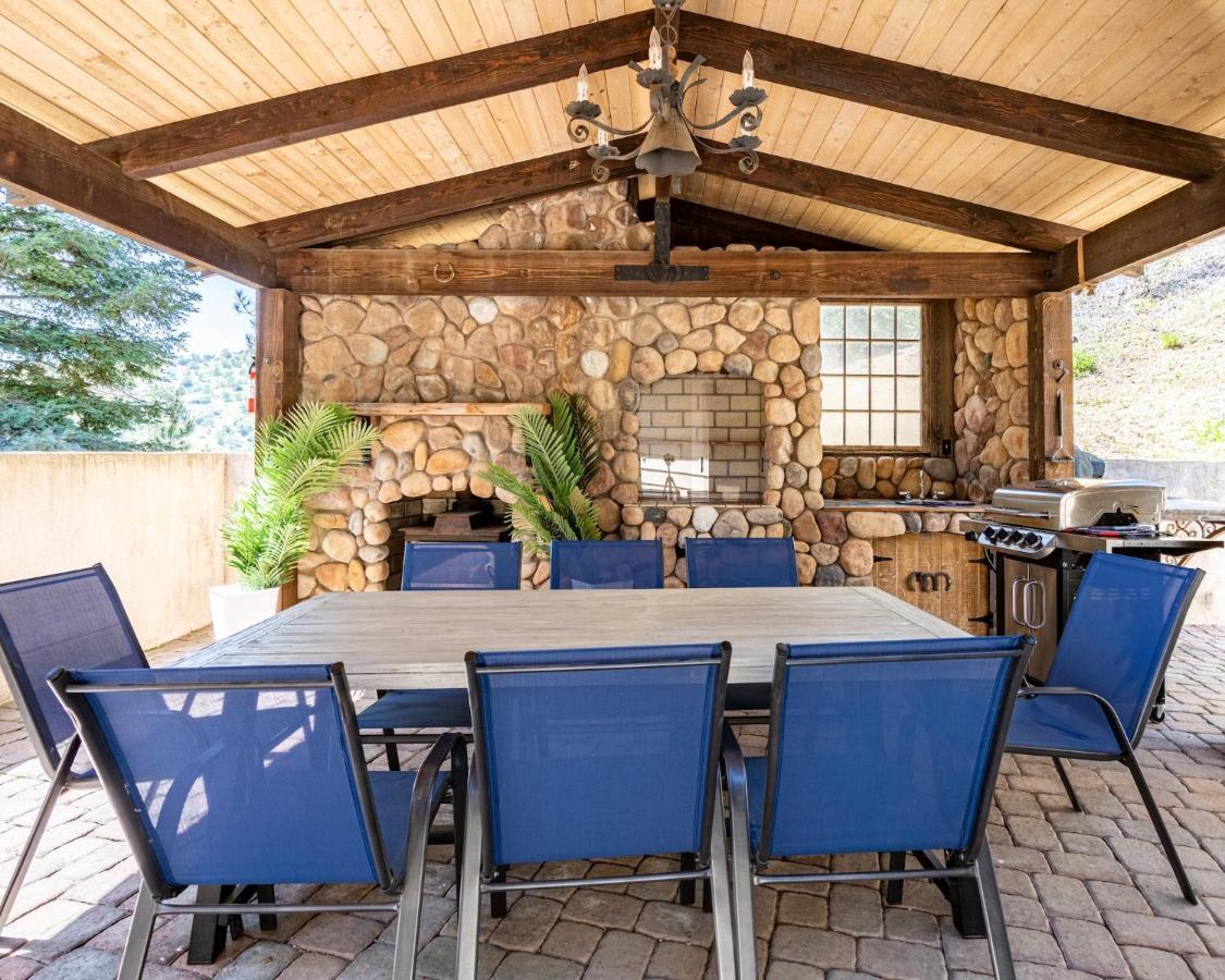 Secluded Mtn Top Family Haven W/Views Spa & Arcade Three Rivers Exteriör bild