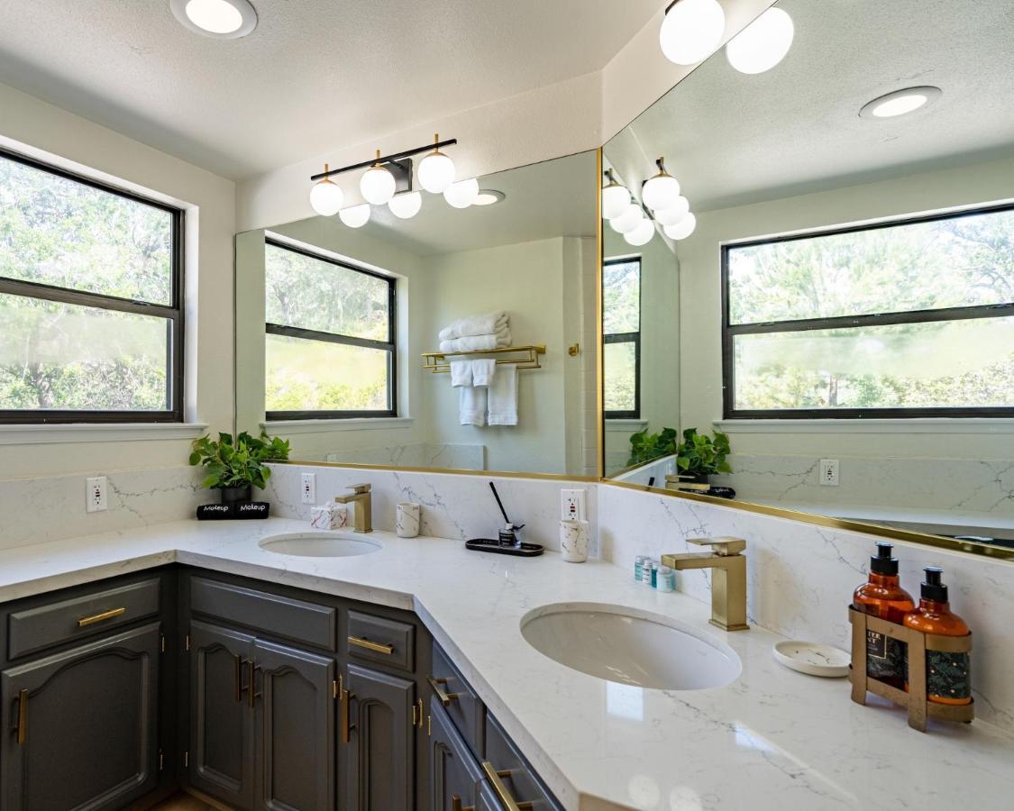 Secluded Mtn Top Family Haven W/Views Spa & Arcade Three Rivers Exteriör bild