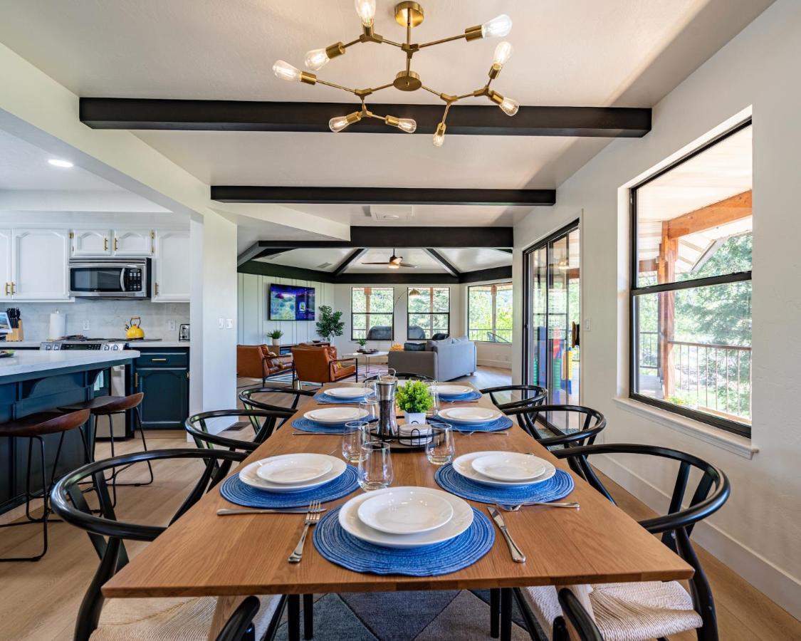 Secluded Mtn Top Family Haven W/Views Spa & Arcade Three Rivers Exteriör bild